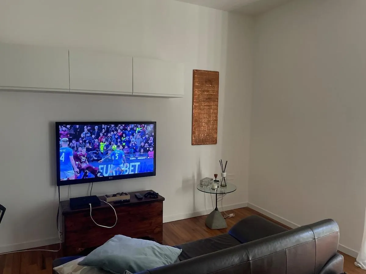 Luxury Apartament Near Rho Fieramilano ,San Siro And Ippodromo Of ミラノ